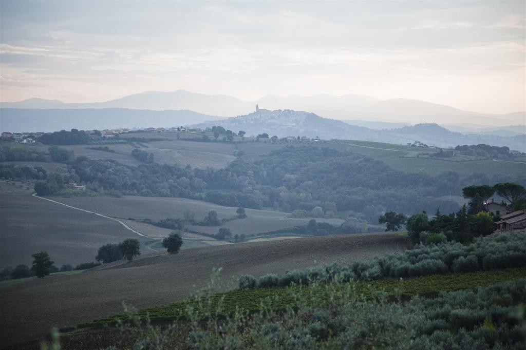 Colle San Giovanni Todi Luaran gambar